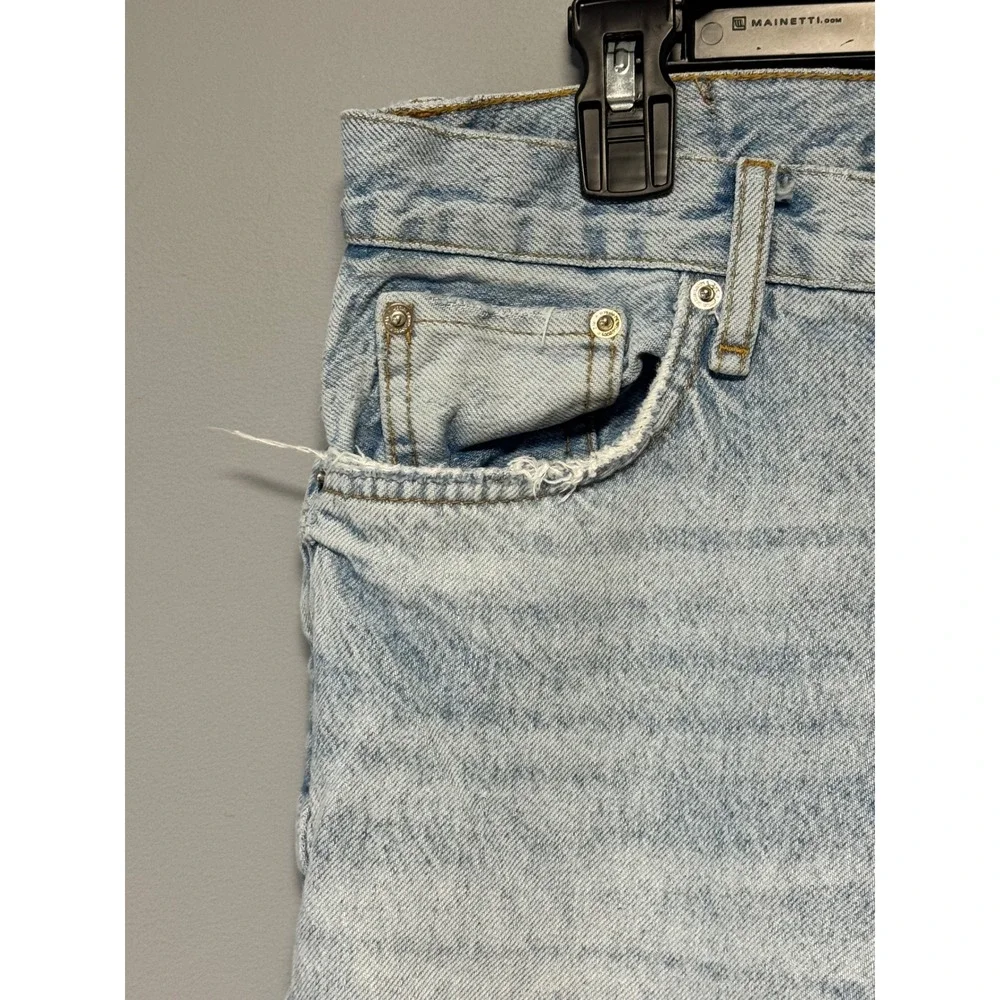 ZARA The Cigarette Distressed Light Wash Denim Jeans Women US 4 Raw Hem‎ Boho